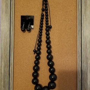 Black necklace earring set, bead.
